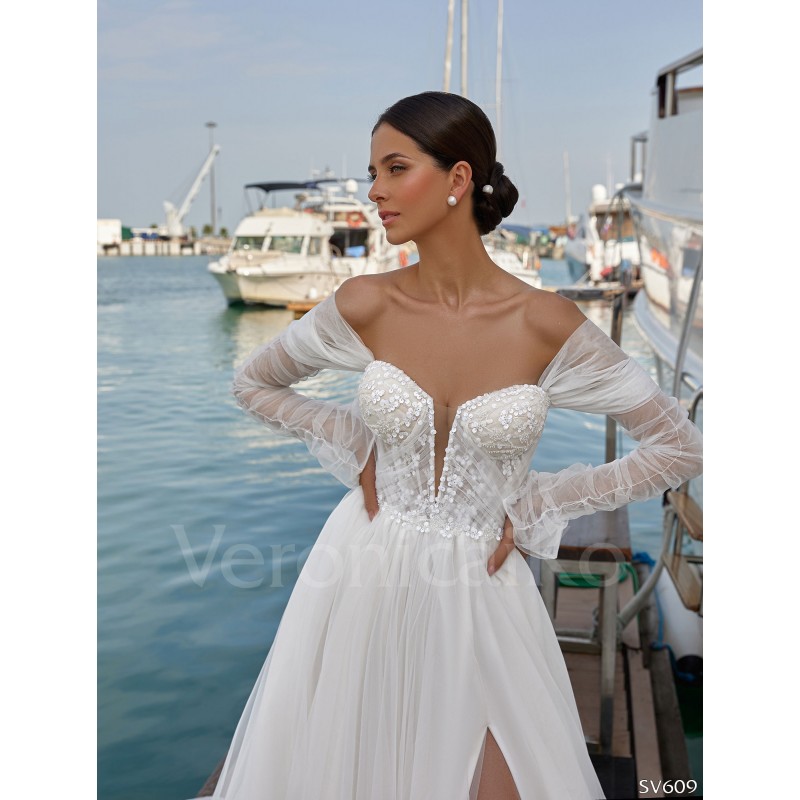 Свадебное платье со шлейфом SV609 прокат